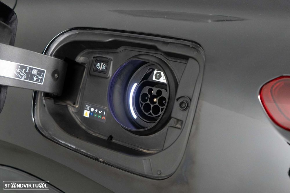 Citroën C5 X 1.6 Hybrid Shine Pack e-EAT8 - 17