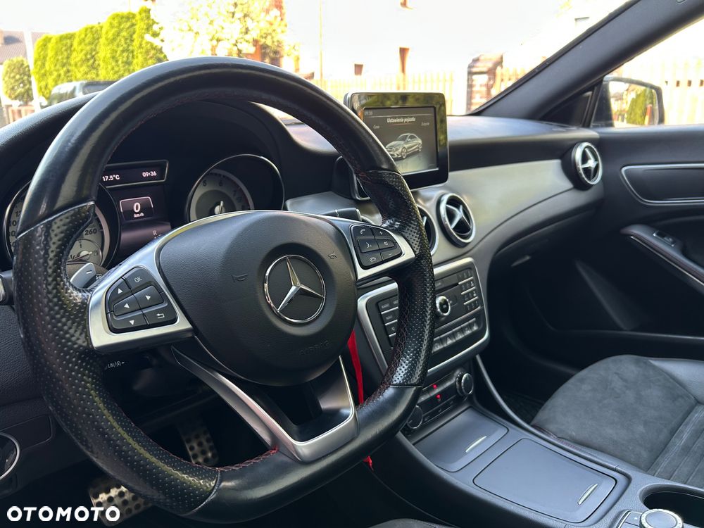 Mercedes-Benz CLA 200 7G-DCT AMG Line - 15