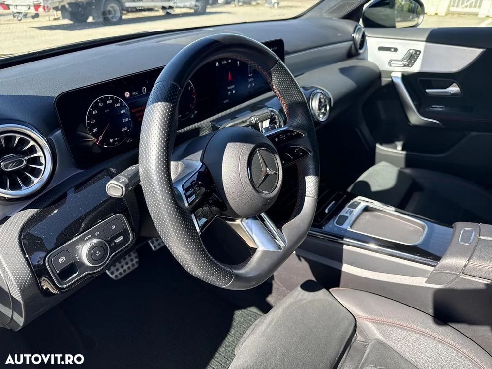 Mercedes-Benz A 220 4MATIC MHEV 8G-DCT - 10