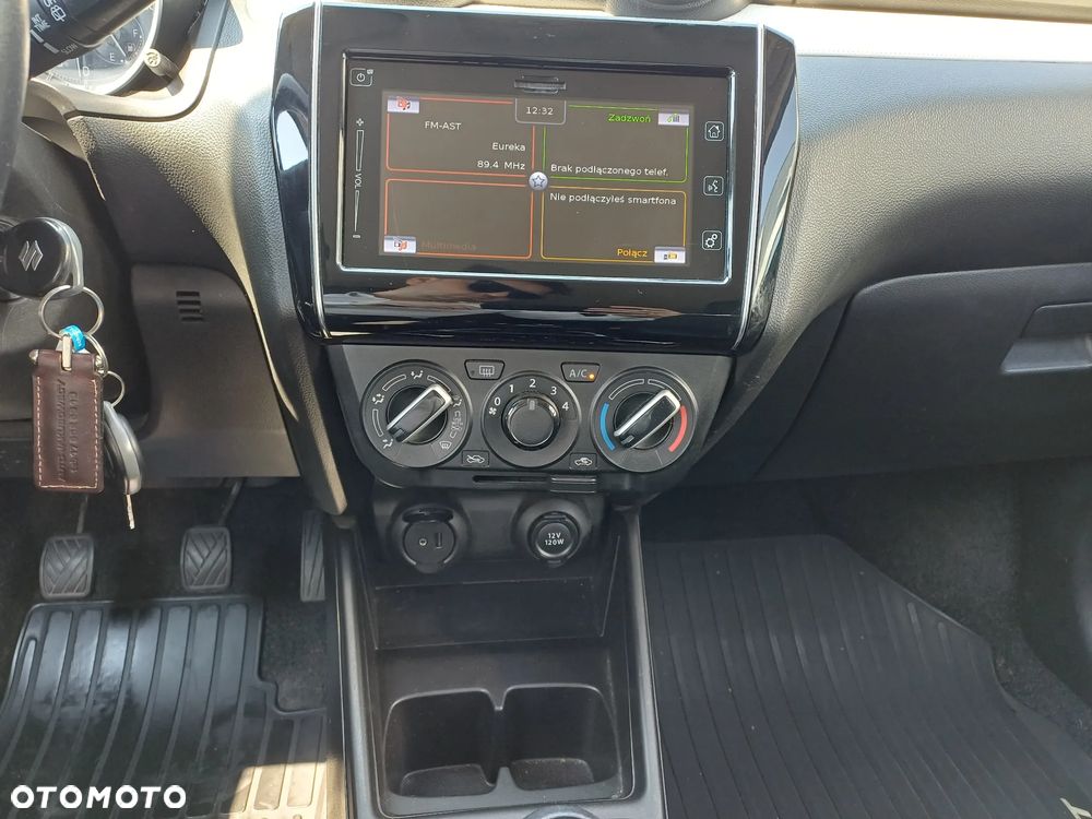 Suzuki Swift 1.2 Premium Plus - 16