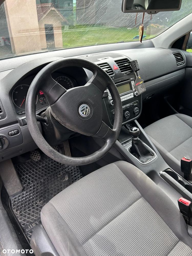 Volkswagen Jetta 1.9 TDI Comfortline - 5
