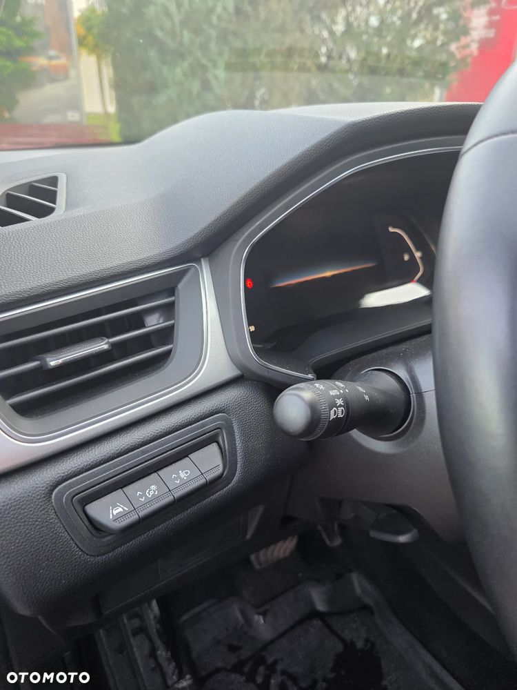 Renault Captur 1.3 TCe mHEV Techno EDC - 14