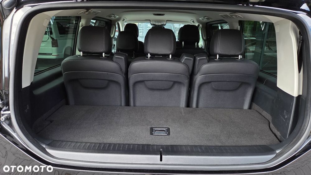 Mercedes-Benz Klasa V 250 d lang 9G-TRONIC Avantgarde - 13