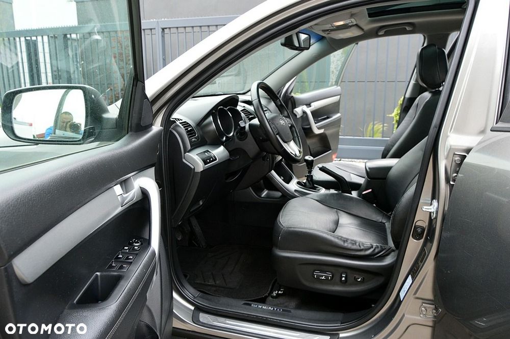Kia Sorento - 16