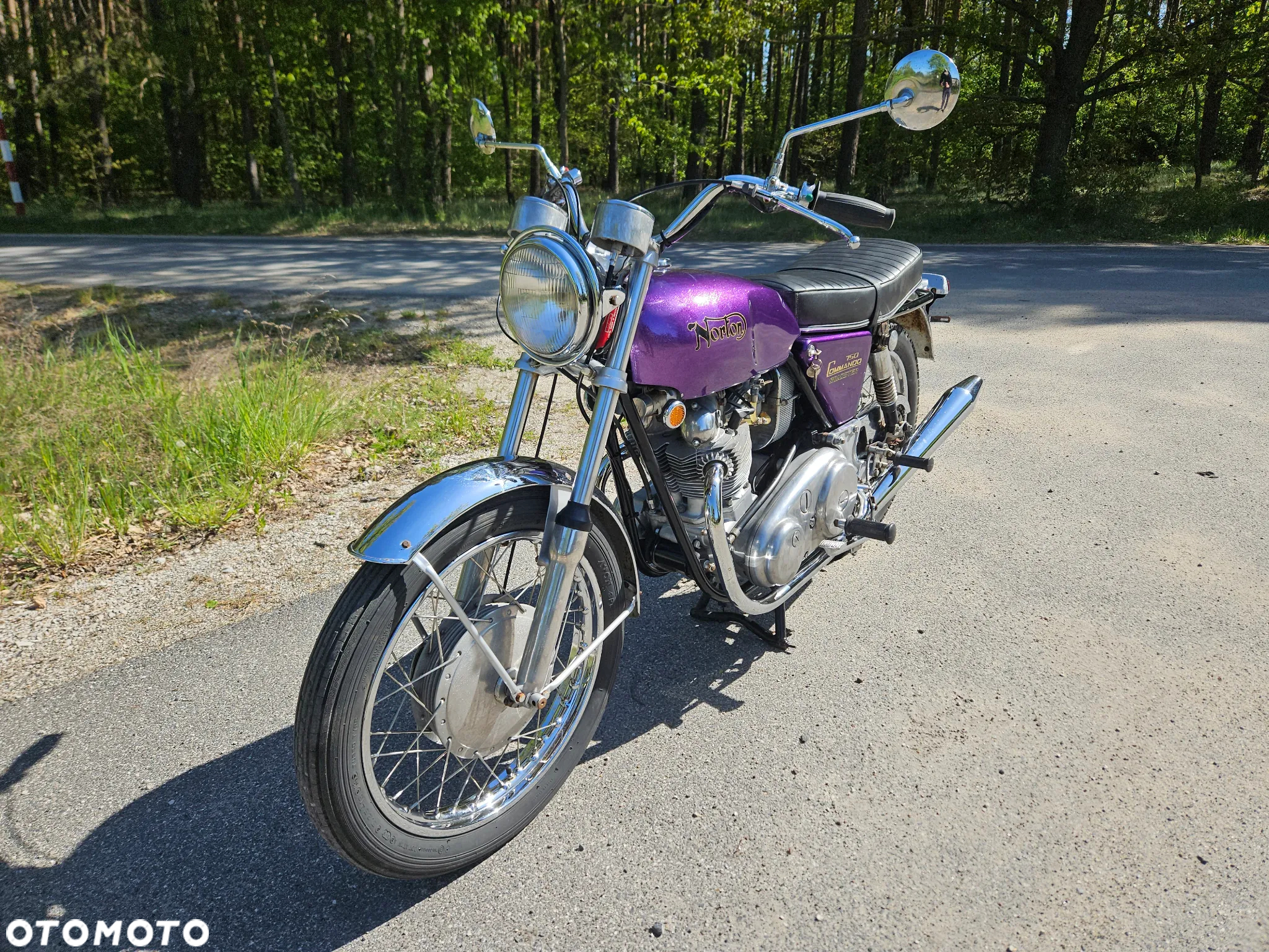 Norton Commando - 12