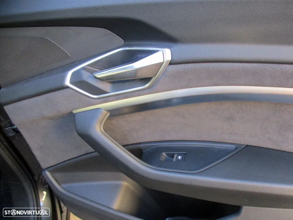 Audi Q8 e-Tron Sportback 50 quattro S line - 28