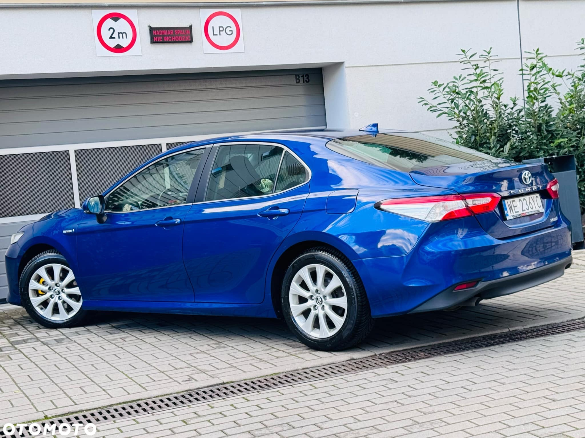 Toyota Camry 2.5 Hybrid Comfort CVT - 9