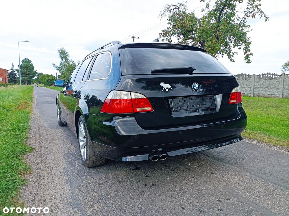 BMW Seria 5 523i - 36