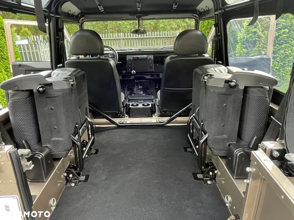 Land Rover Defender 90 2.5 TD5 - 22