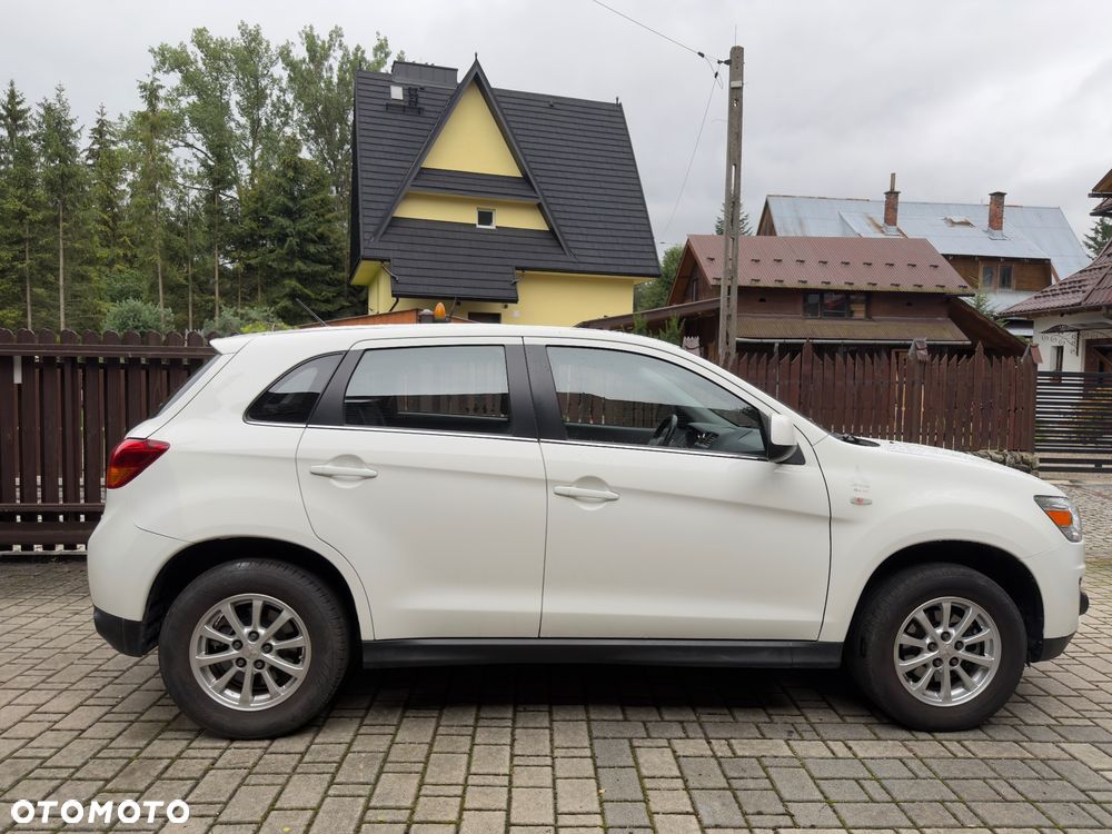 Mitsubishi ASX 1.6 Invite Navi - 12