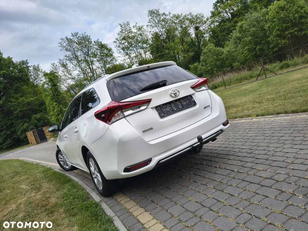 Toyota Auris 1.6 D-4D Dynamic - 7