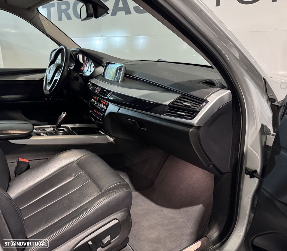 BMW X5 25 d sDrive Comfort 7L - 39