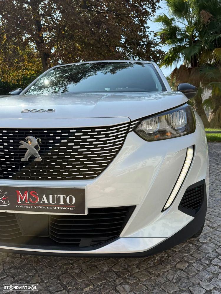 Peugeot e-2008 Allure - 36