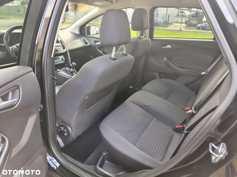 Ford Focus - 8
