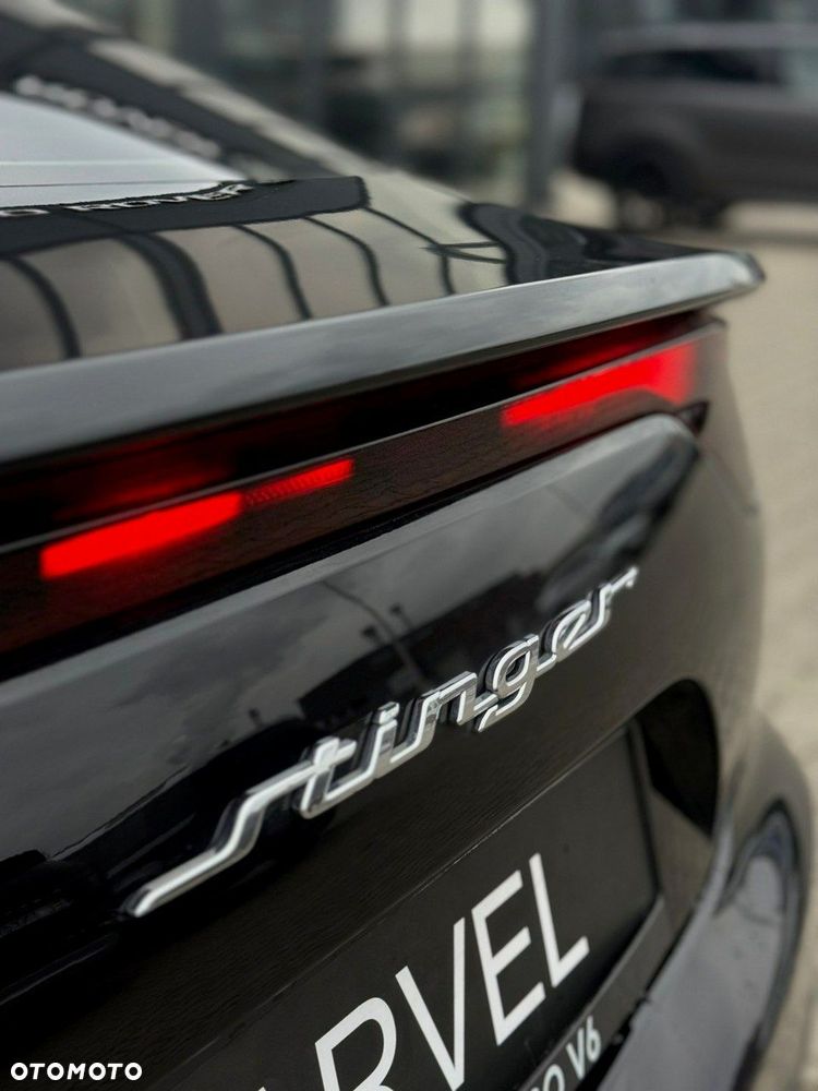 Kia Stinger - 11