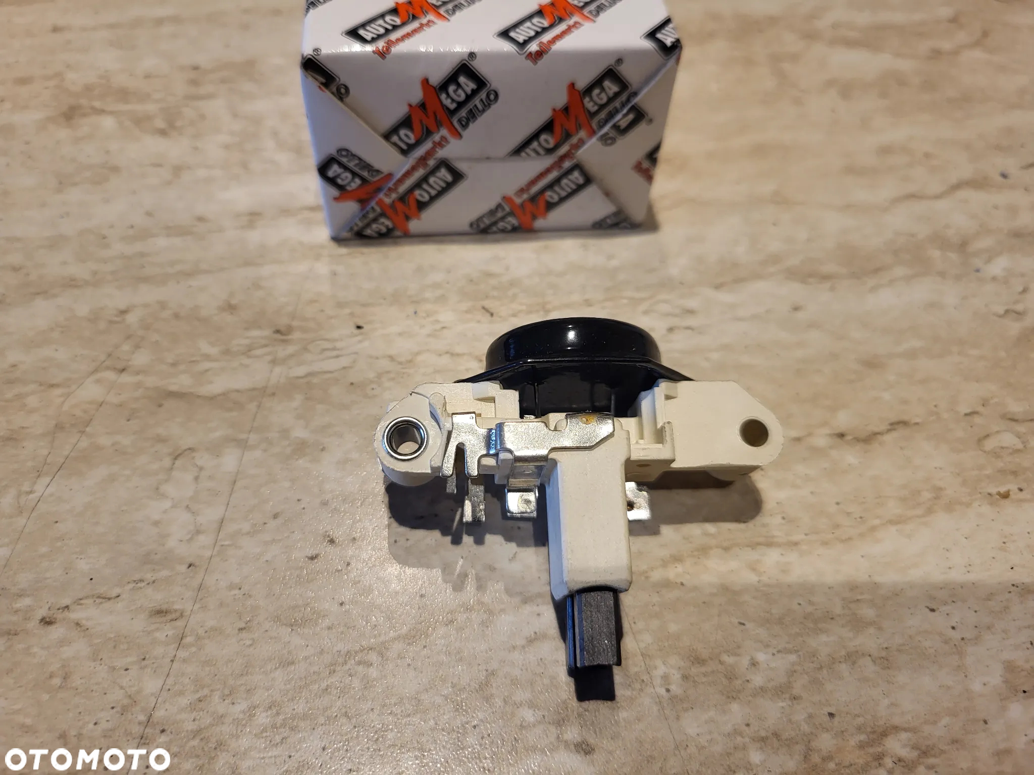 REGULATOR NAPIĘCIA VAG MERCEDES 124 (C124), E T-MODEL (S210), E (W210); AUDI 80 B4; FORD FIESTA IV; OPEL ASTRA F CLASSIC; SKODA FELICIA I, FELICIA II, OCTAVIA I 1.0-3.0D 03.87-12.10 - 2