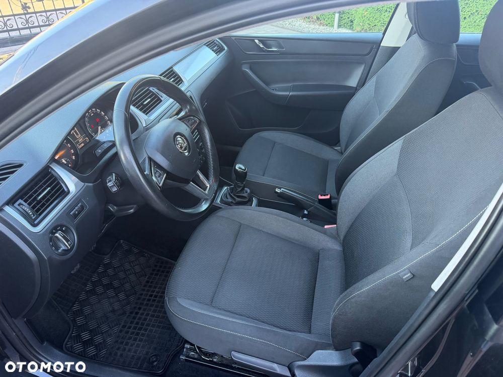Skoda RAPID 1.6 TDI Ambition - 18