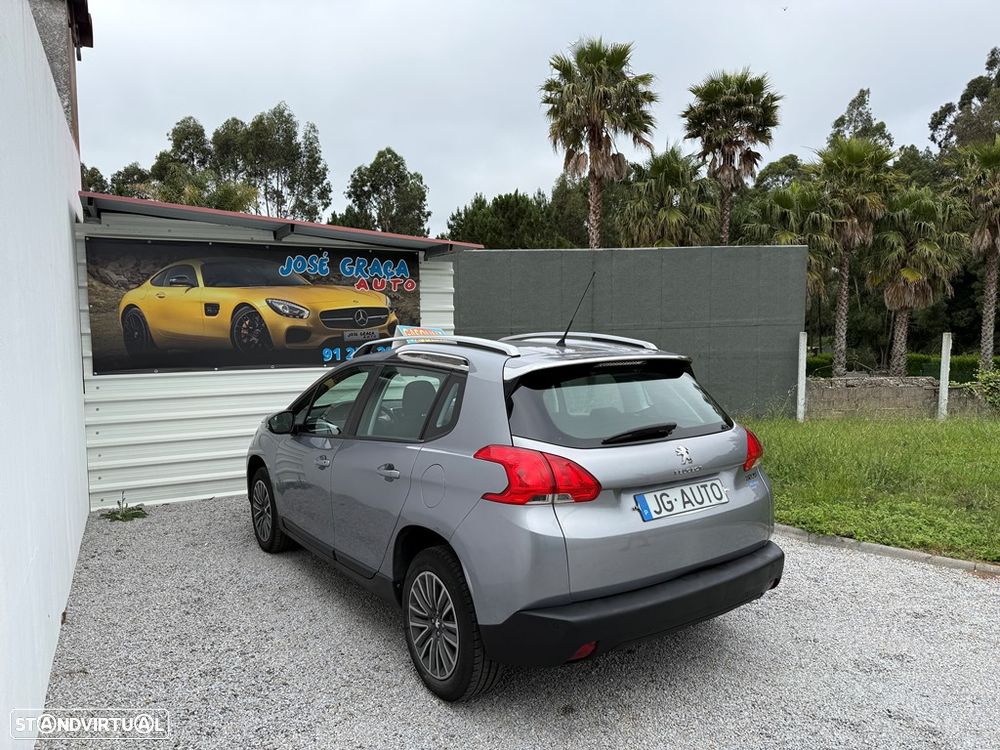 Peugeot 2008 - 4
