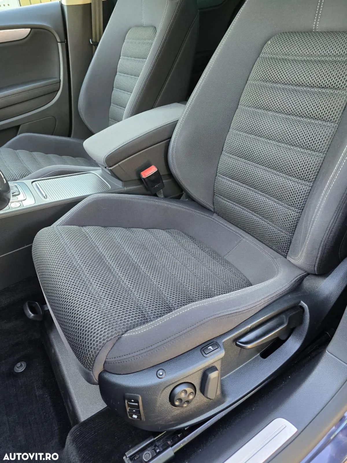Volkswagen Passat CC 2.0 TDI DSG Exclusive - 19