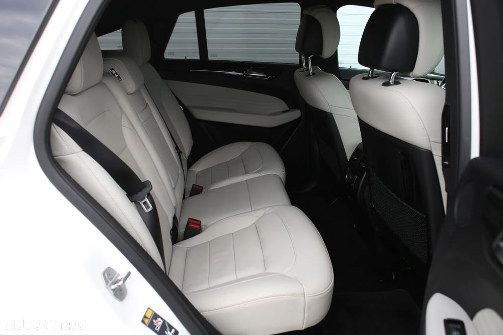 Mercedes-Benz GLE - 24