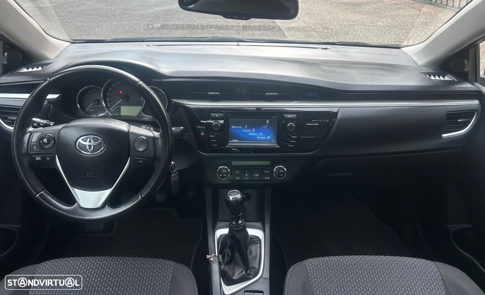 Toyota Corolla 1.4 D-4D Exclusive - 8