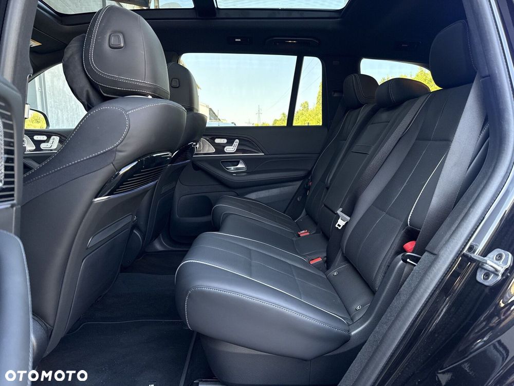 Mercedes-Benz GLS - 21