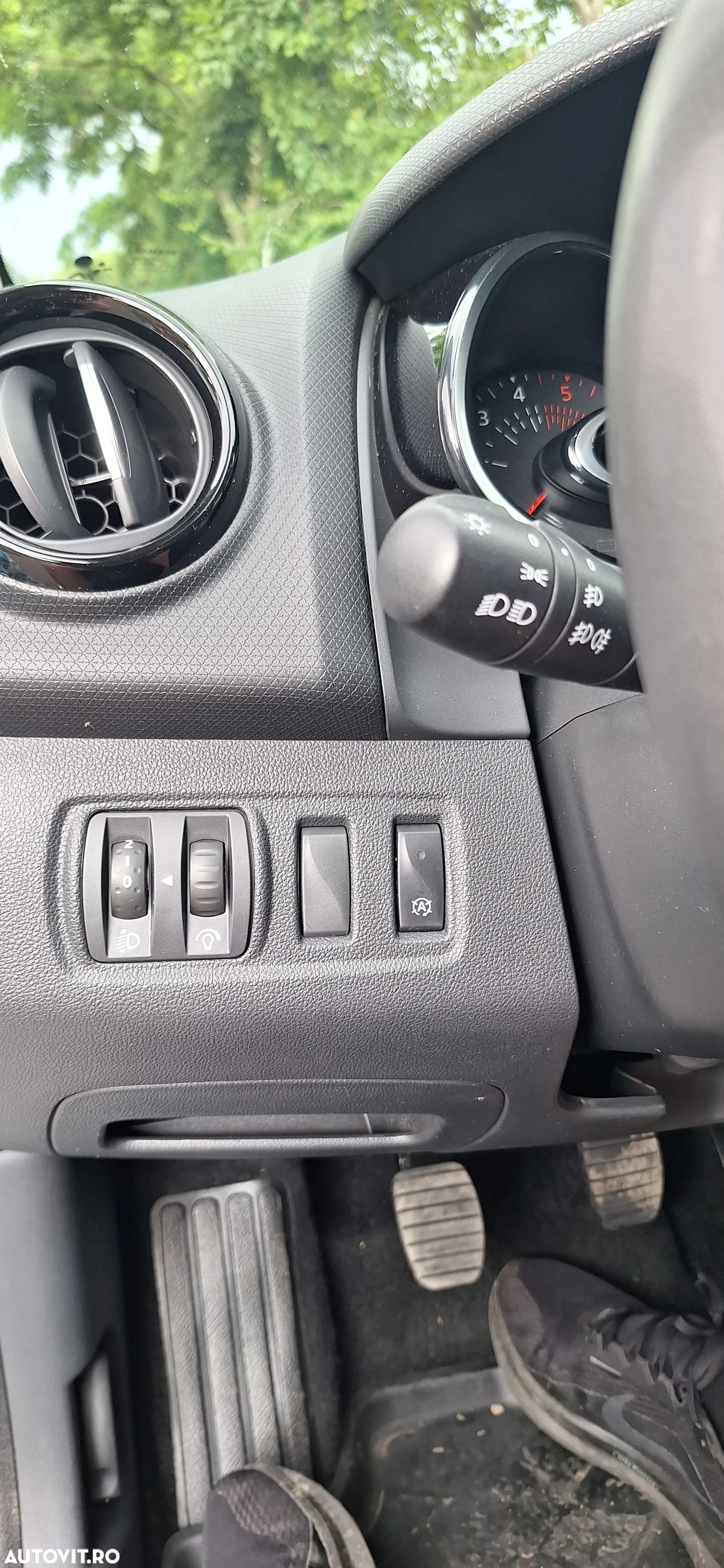 Renault Clio IV dCi Energy Intens - 13