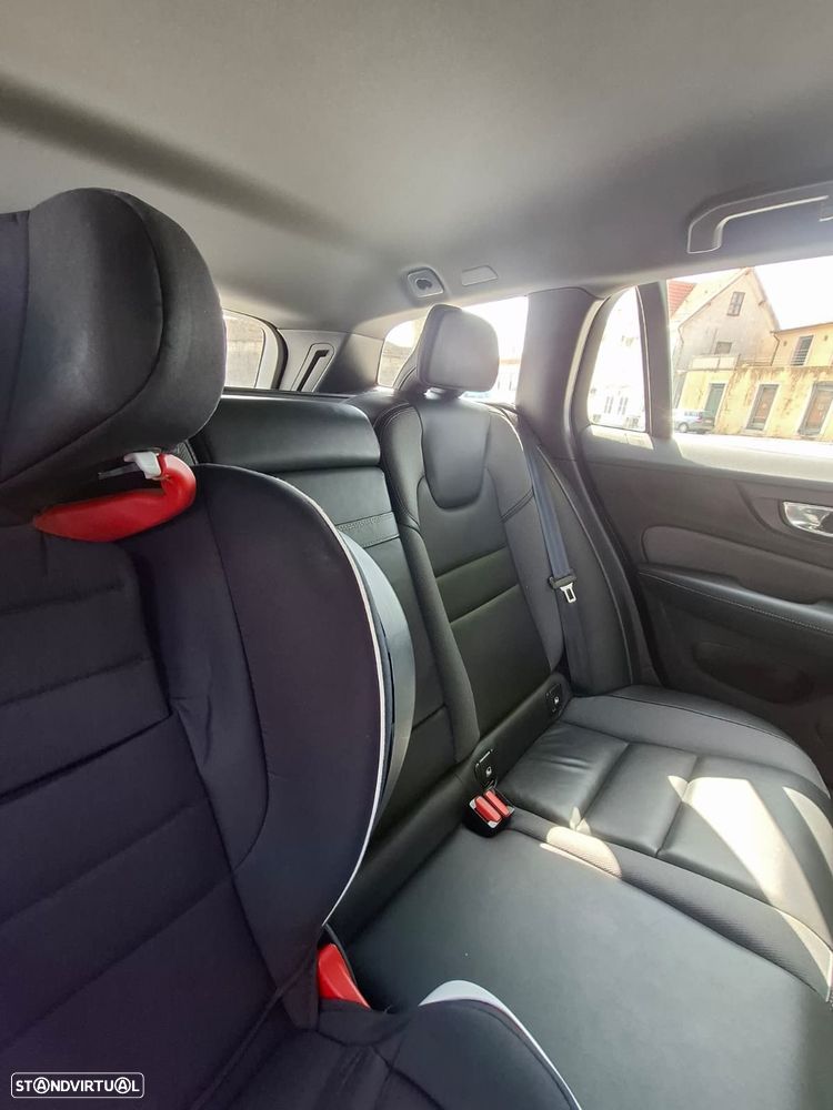 Volvo V60 2.0 T6 AWD TE R-Design Expression - 14