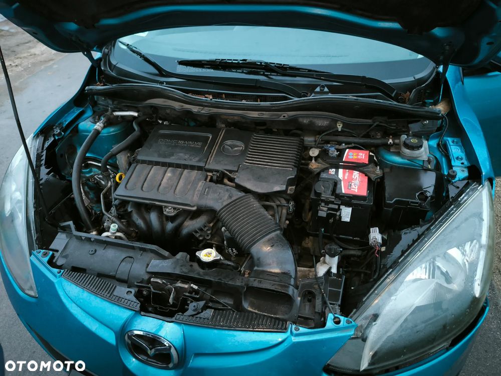 Mazda 2 - 9
