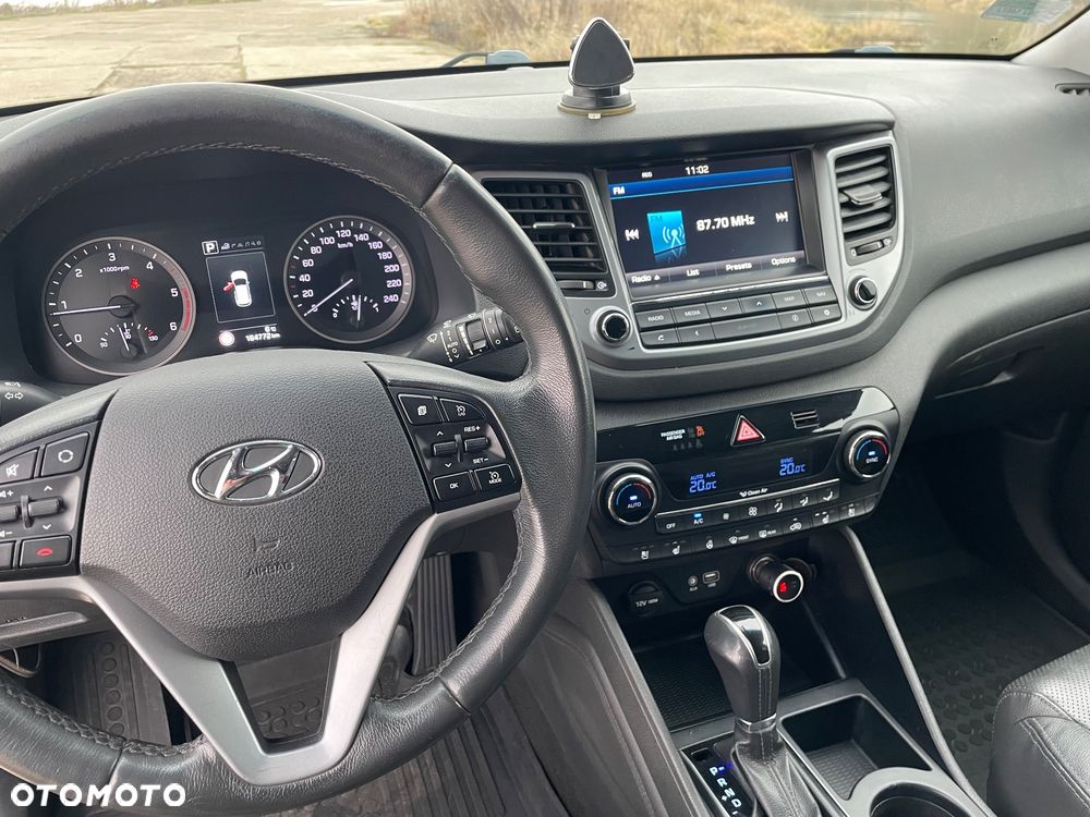 Hyundai Tucson 2.0 CRDI 4WD Automatik Premium - 16