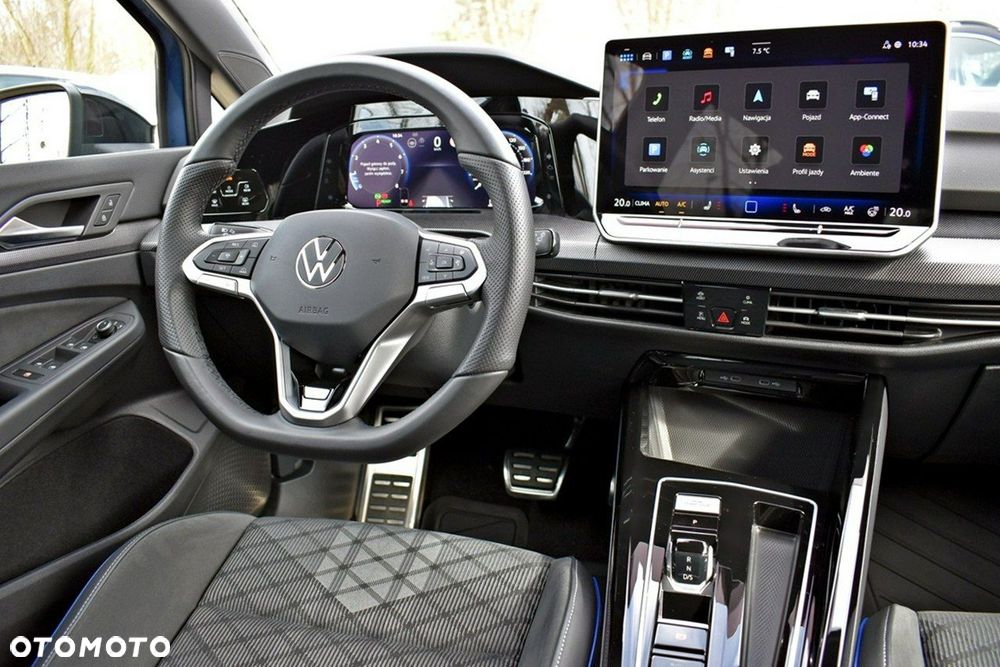 Volkswagen Golf - 16