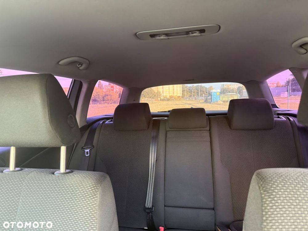Volkswagen Passat 2.0 TDI Comfortline - 5