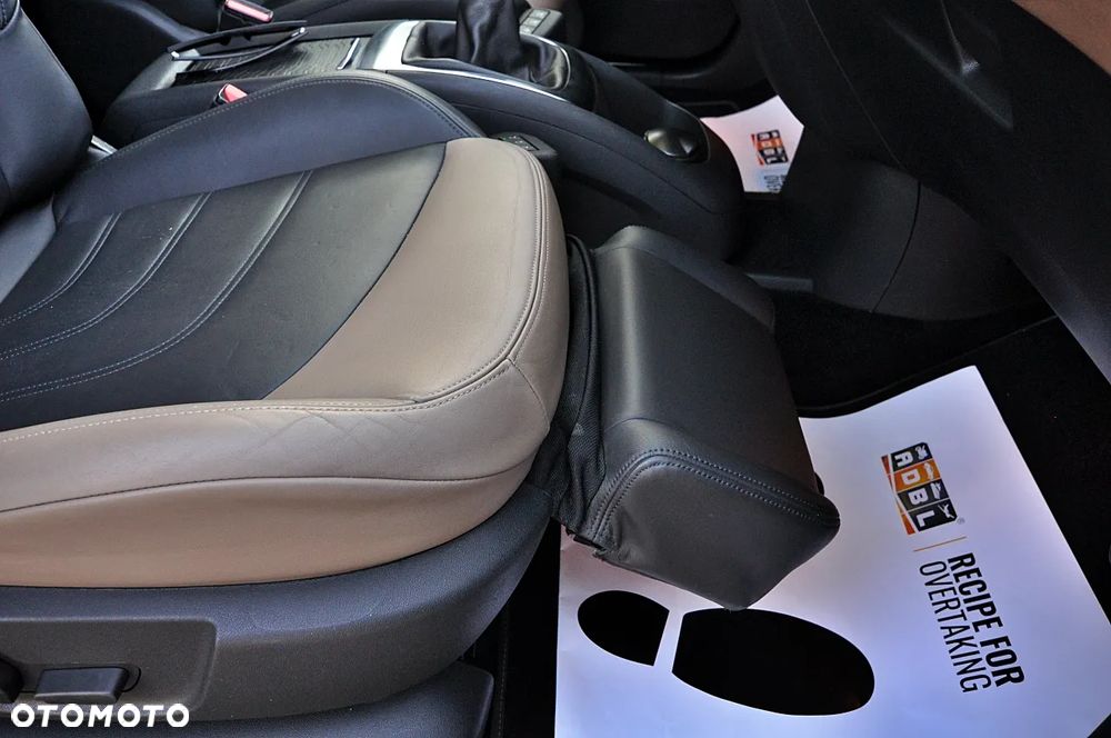 Citroën C4 Grand Picasso 1.6 e-HDi Exclusive - 24