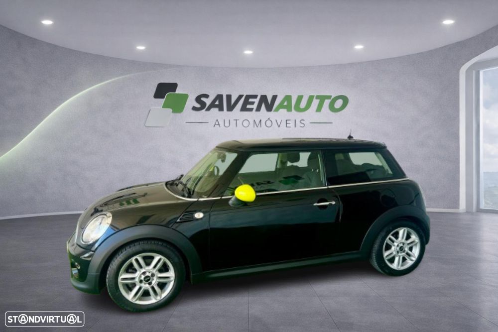 MINI 3 Portas One D - 13