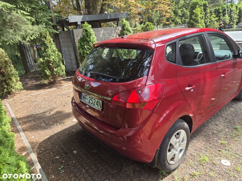 Kia Venga - 4