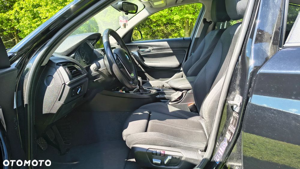 BMW Seria 1 118i - 12