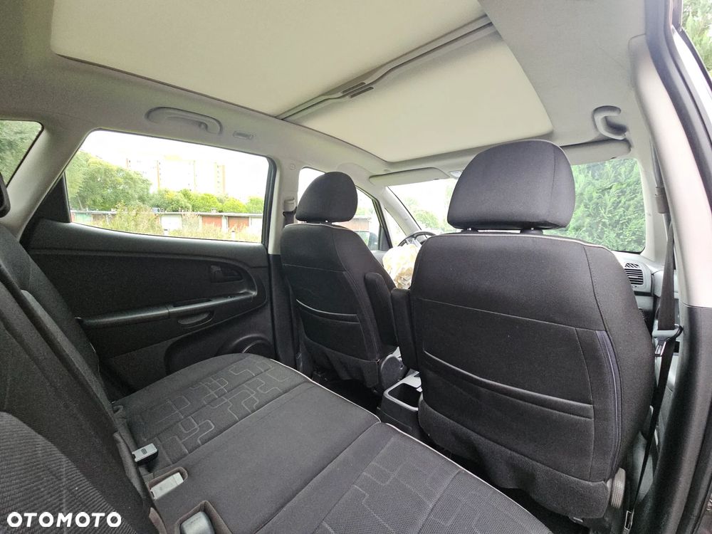 Kia Venga - 13