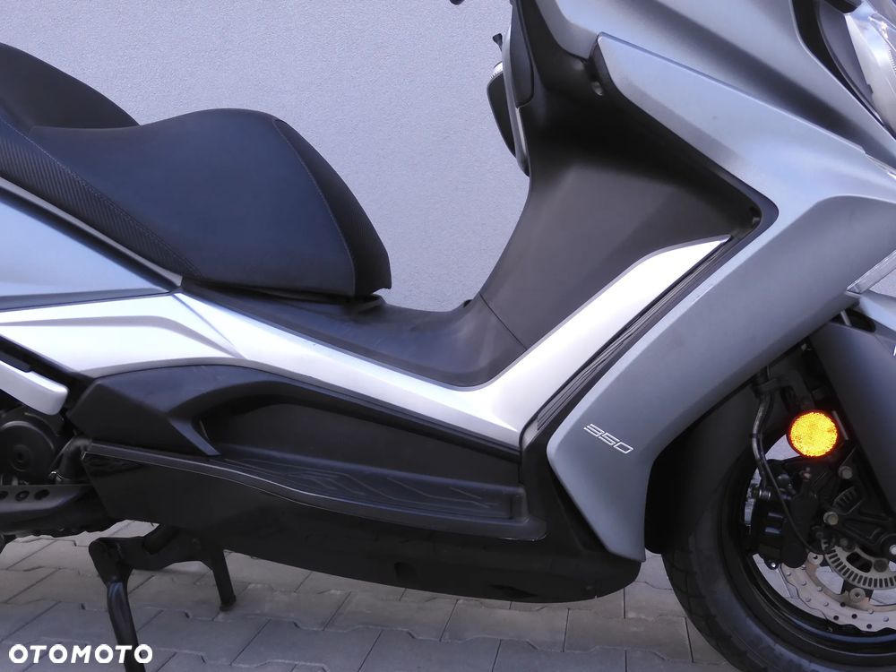 Kymco Downtown - 10