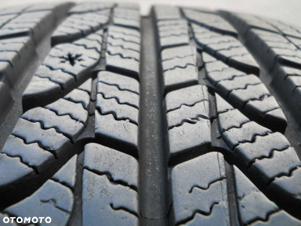 Opony zimowe wzmacniane BUS 215/65R15C GoodYear 8,9mm 2022r cena za 2szt F.Vat + MONTAŻ GRATIS - 3
