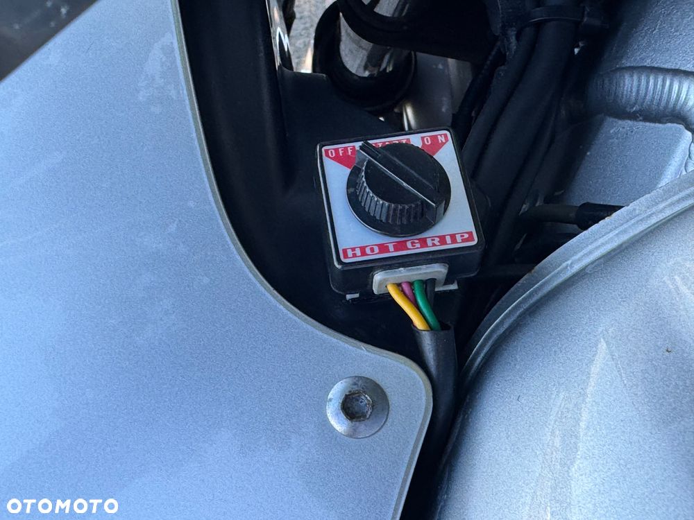 Honda VFR - 8