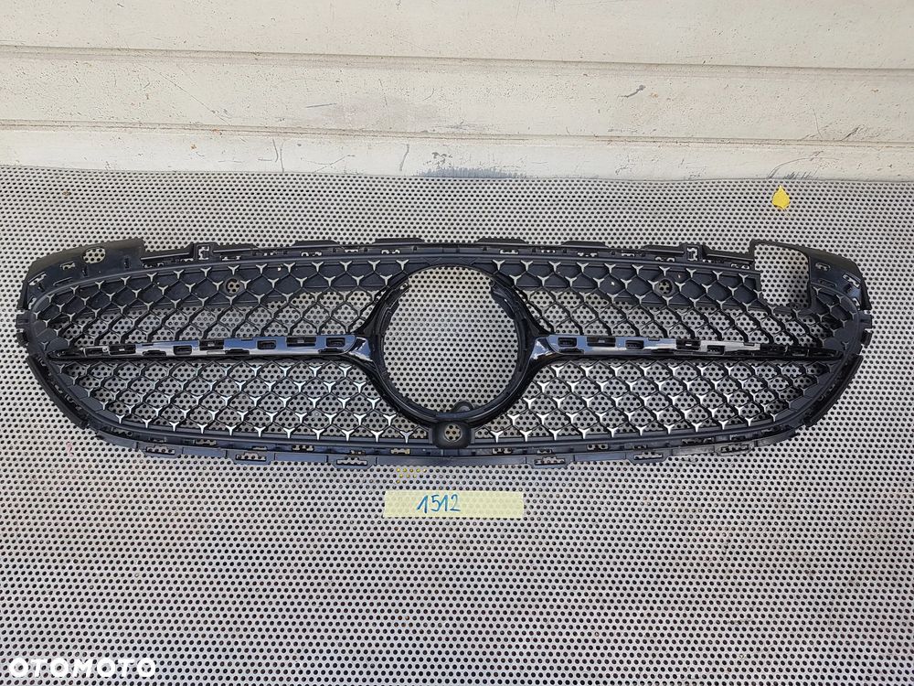 Mercedes W206 C AMG Grill Atrapa - 1