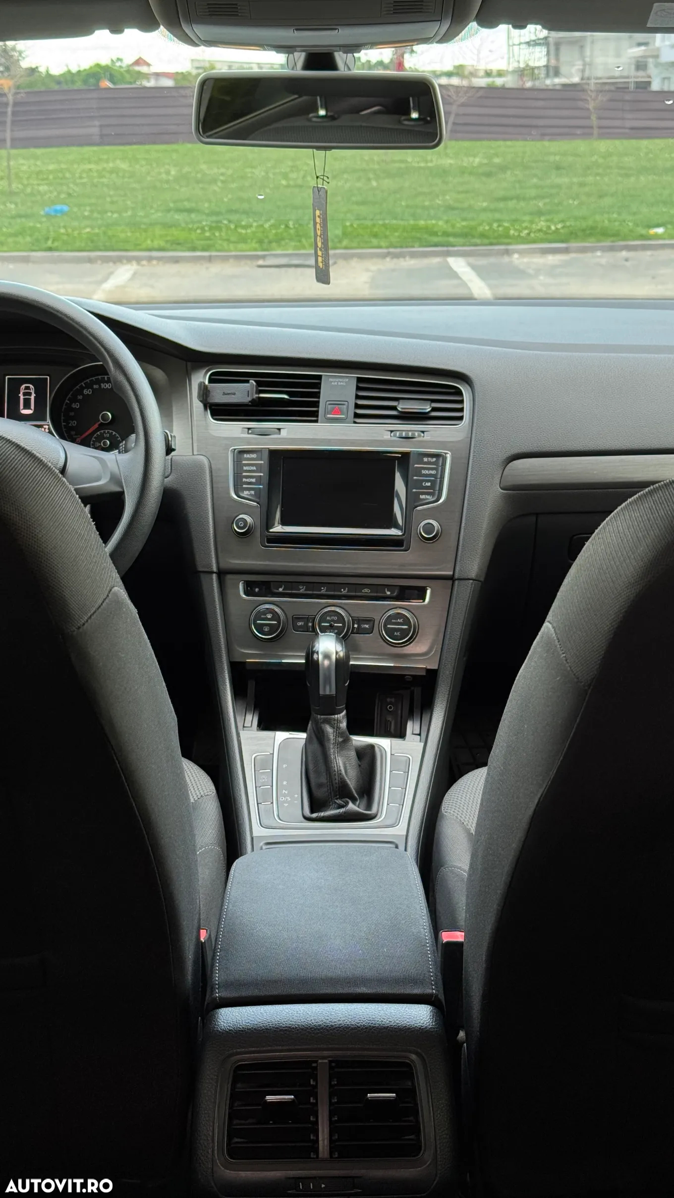 Volkswagen Golf 1.6 TDI BlueMotion Technology DPF Comfortline DSG - 13