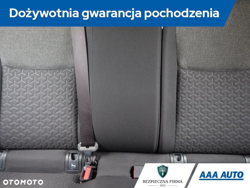 Toyota Yaris Cross - 12