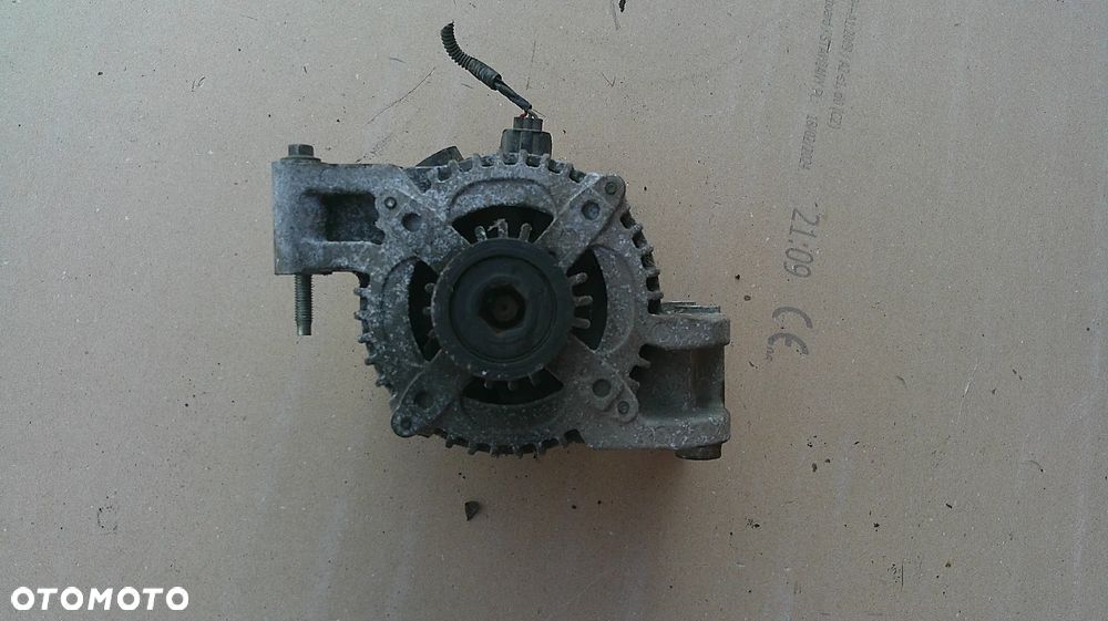 VOLVO V50 1.8 16V ALTERNATOR - 2