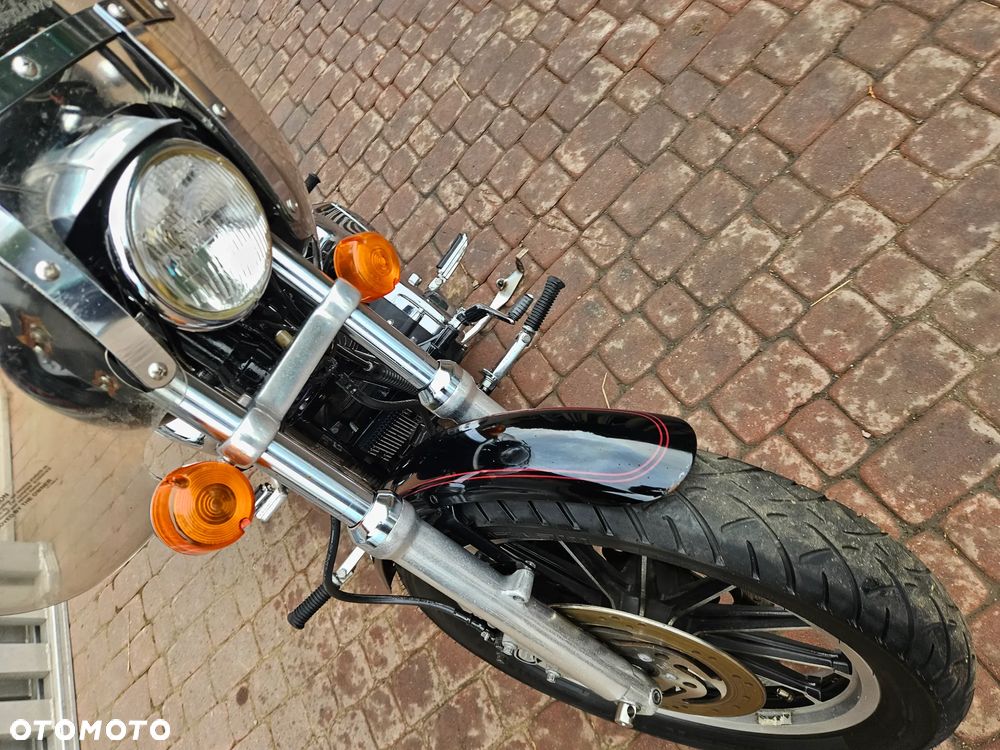 Harley-Davidson Dyna Super Glide - 8