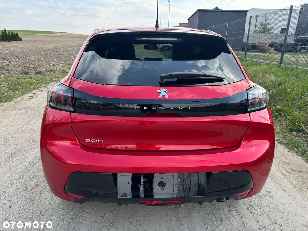 Peugeot 208 - 25