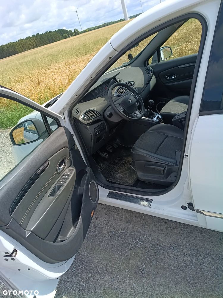 Renault Grand Scenic Gr 1.6 dCi Energy Bose - 9