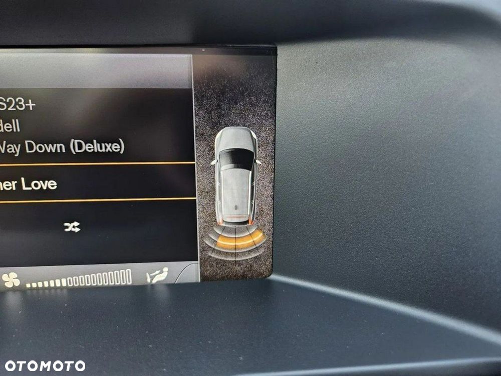 Volvo XC 60 D3 Momentum - 25