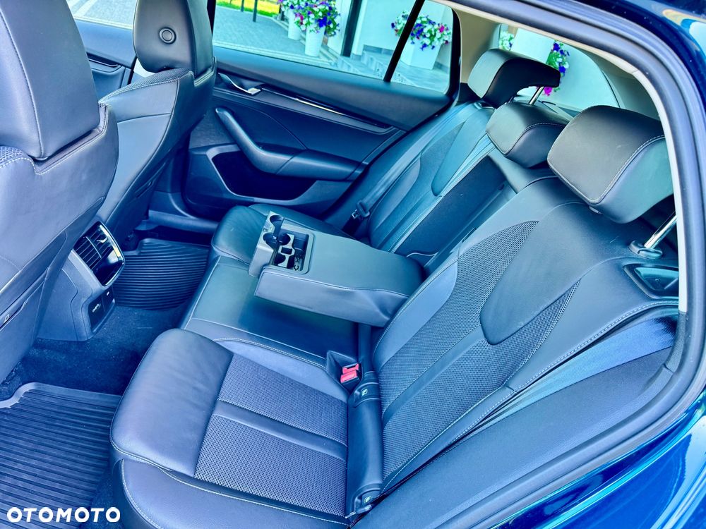 Skoda Octavia 2.0 TDI Style - 12