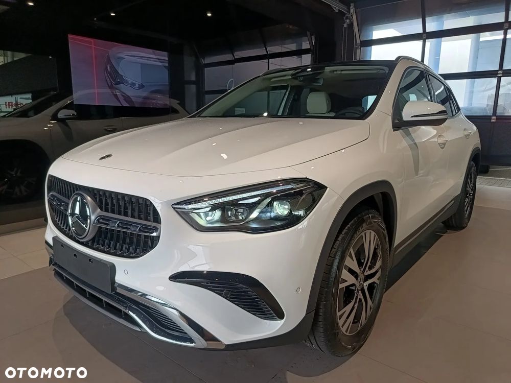 Mercedes-Benz GLA 200